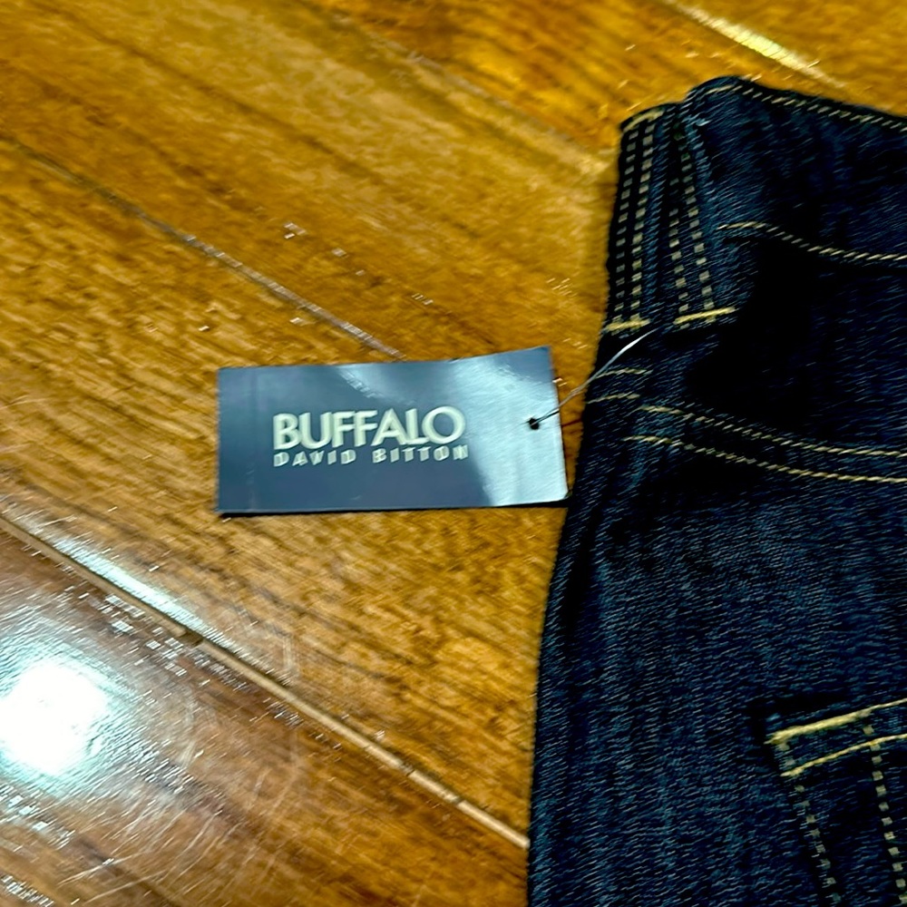 Never worn David Button Jeans